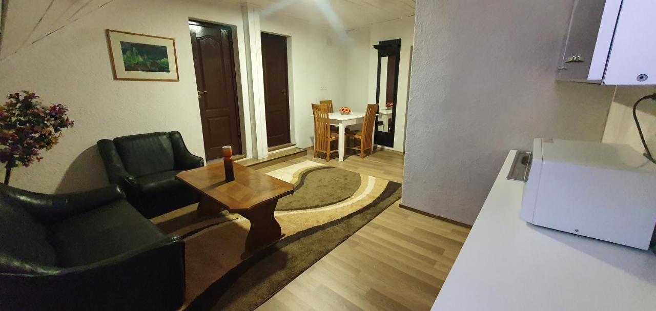 Appartement Apartman House à Odorheiu Secuiesc Extérieur photo