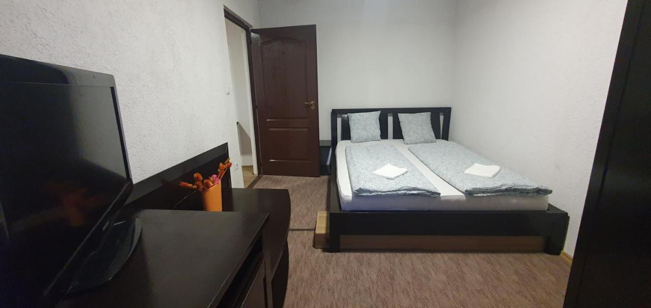 Appartement Apartman House à Odorheiu Secuiesc Extérieur photo